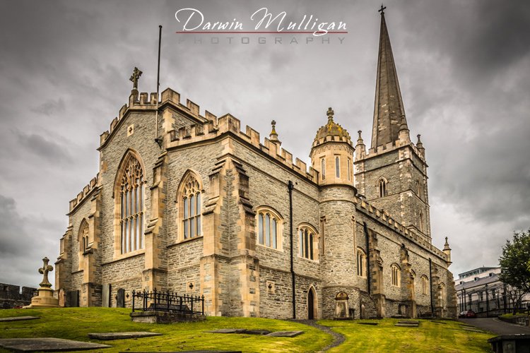 Ireland-Free-Derry-Old-Church-on-the-hill