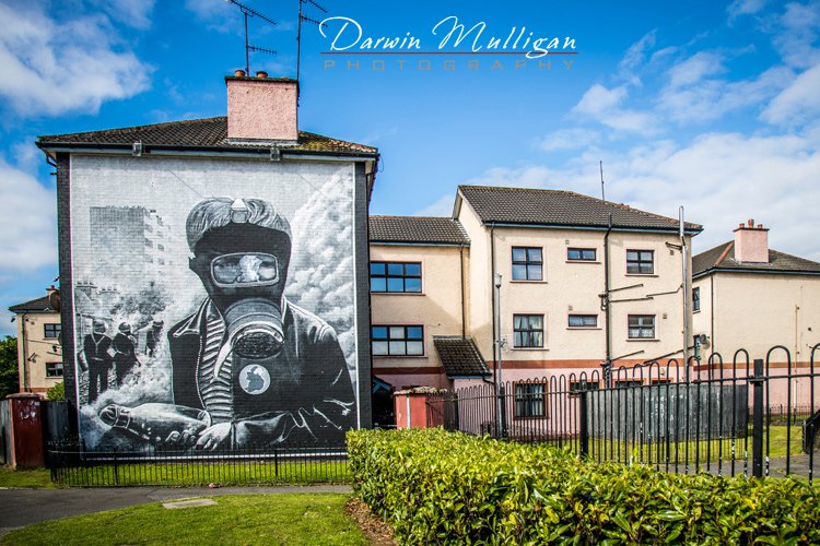 Ireland-Free-Derry-painting-on-building
