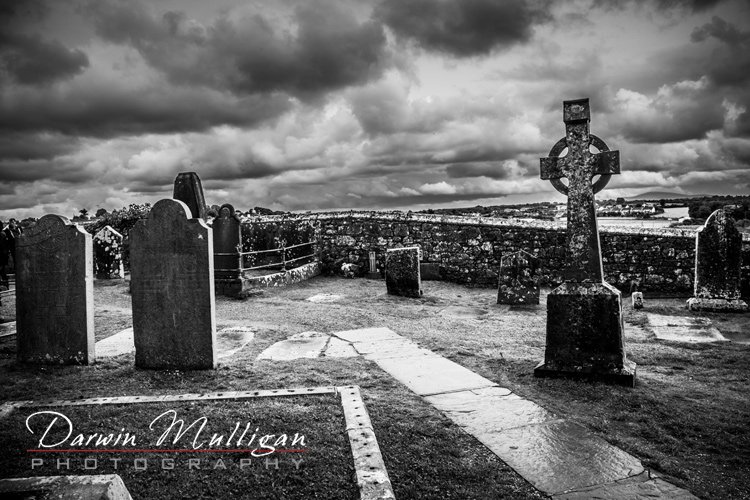 Ireland-Rock-of-Cashel-Cemetary