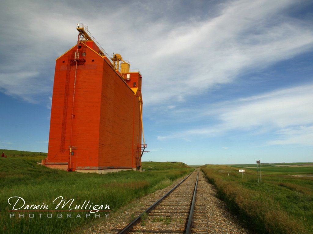 Classic-grain-elevators-are-being-replaced-with-new-ones-Saskatchewan