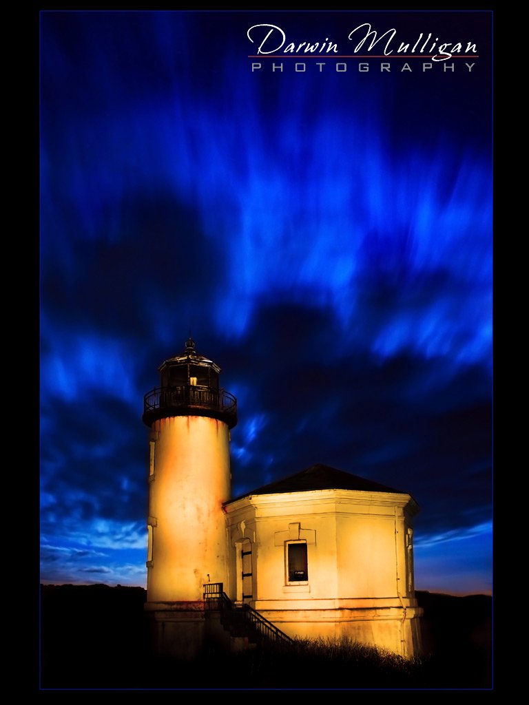 Time-lapse-and-lightpainted-Bandon-Beach-Lighthouse-at-night-Oregon-Coast